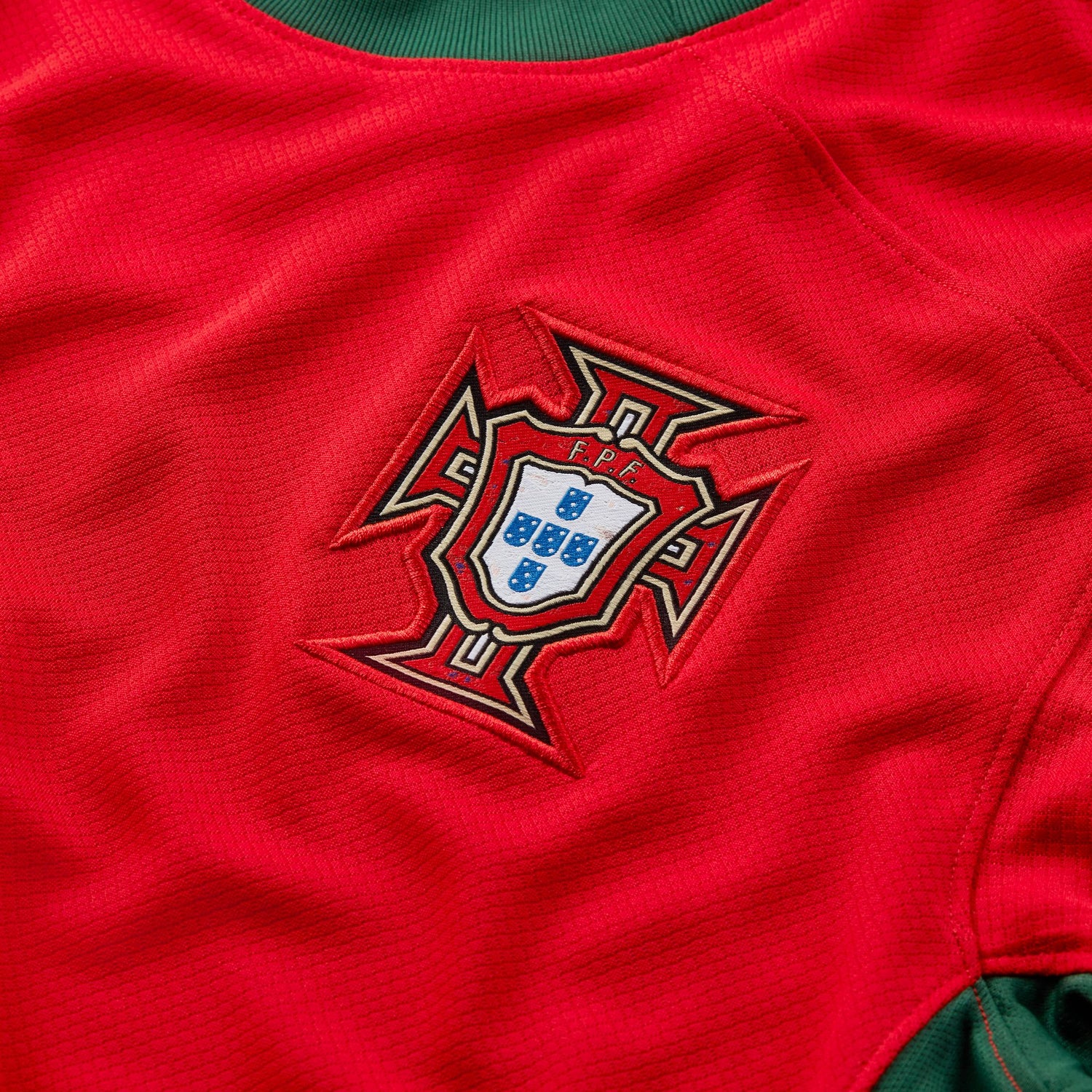Men's Replica Nike Ronaldo Portugal Away Jersey 2022 DN0691-133