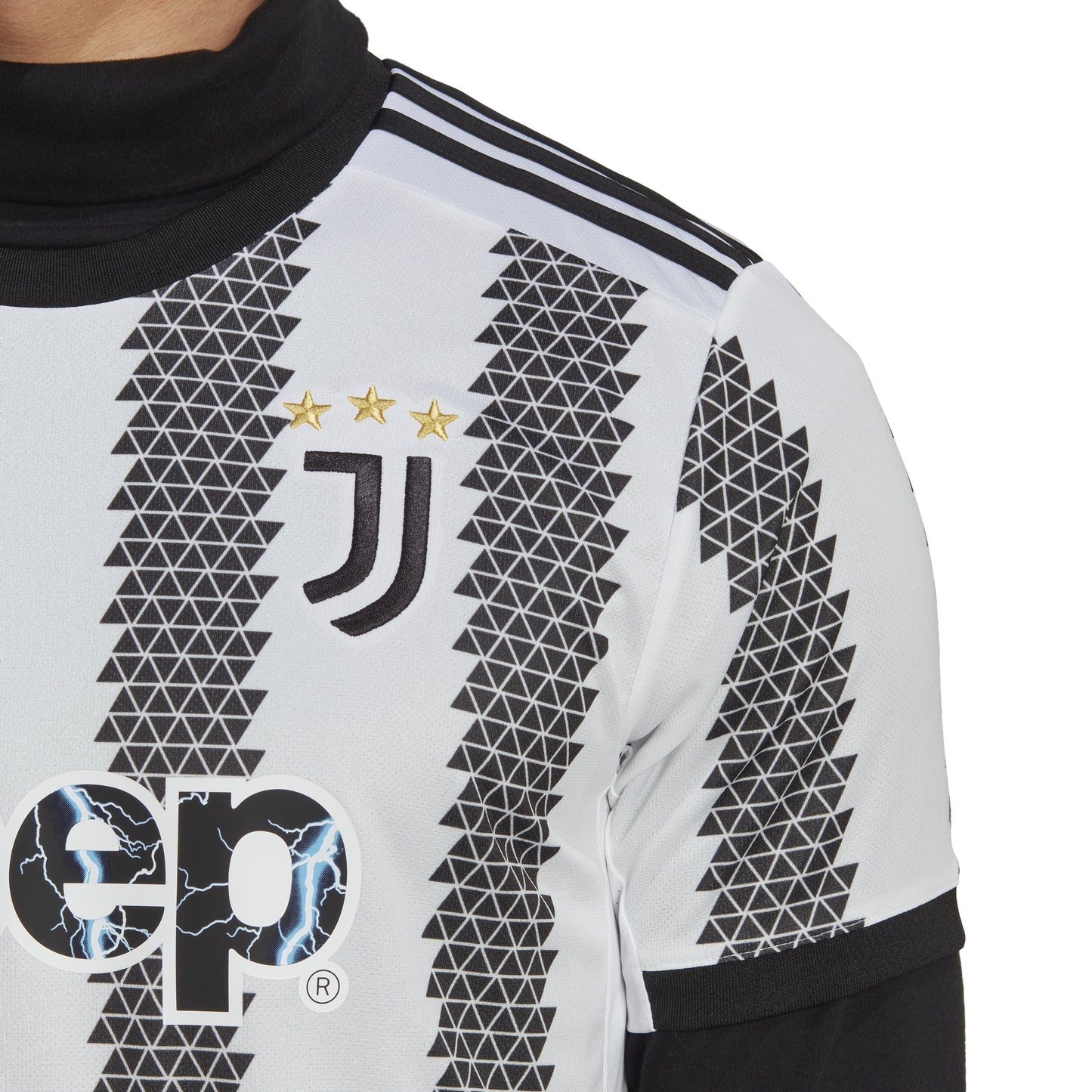 Adidas Juventus 2022/23 Home Jersey